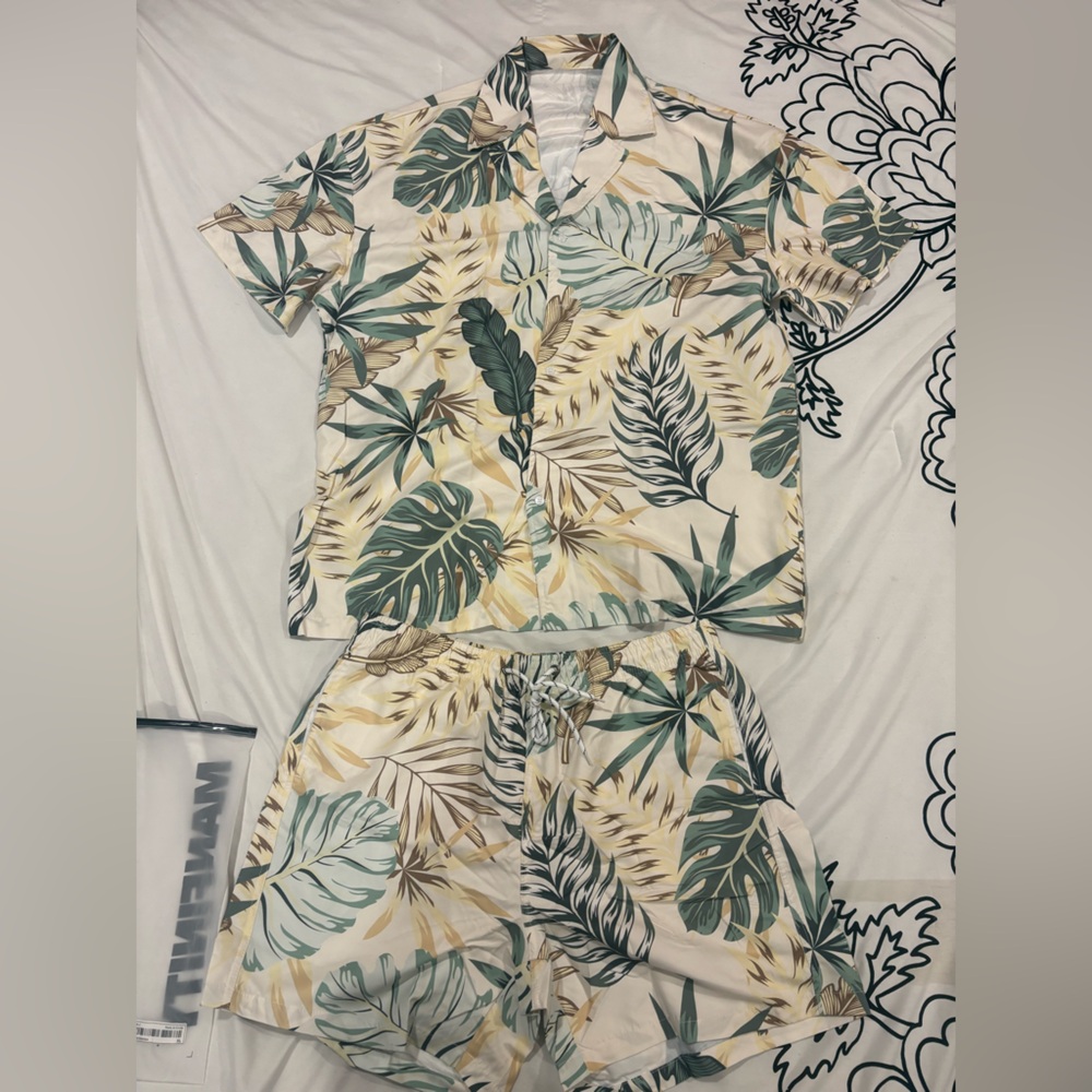 Manfinity by SHEIN Mens Tropical Leaf Print Top and Short Set